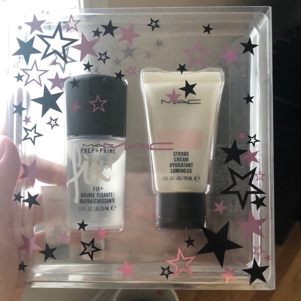 M.A.C fix spray and strobe cream set
